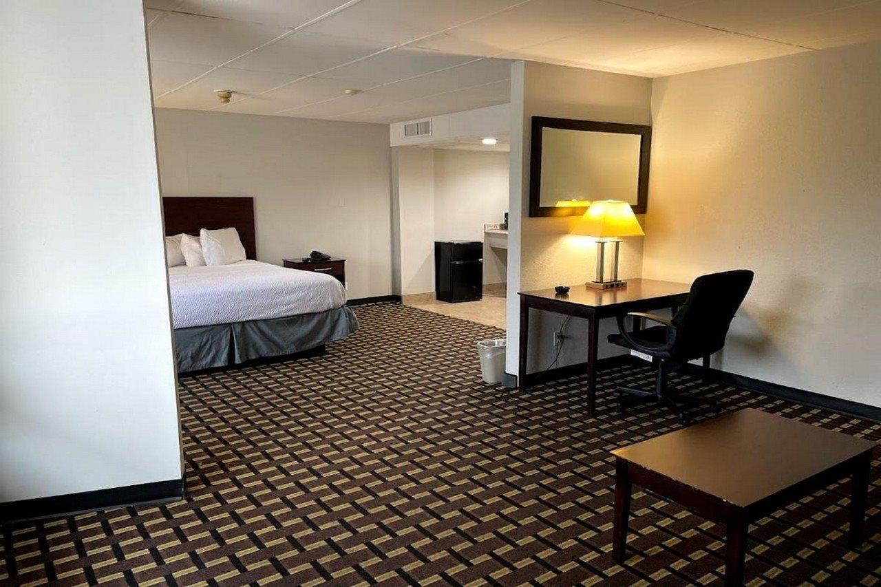 Days Inn By Wyndham Fort Wright Cincinnati Area Zewnętrze zdjęcie