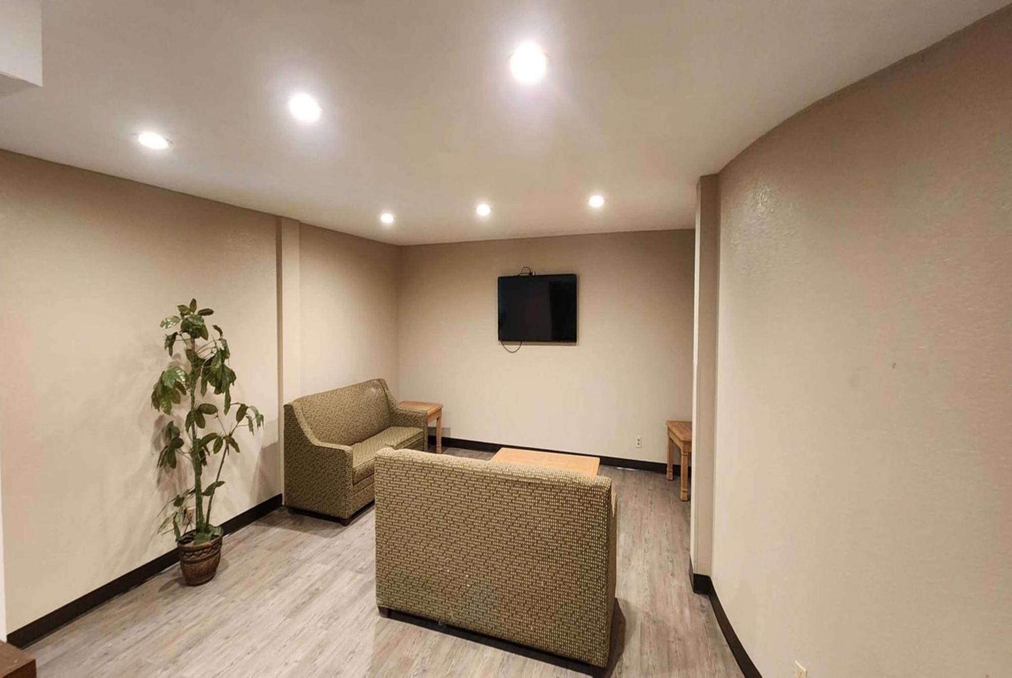 Days Inn By Wyndham Fort Wright Cincinnati Area Zewnętrze zdjęcie