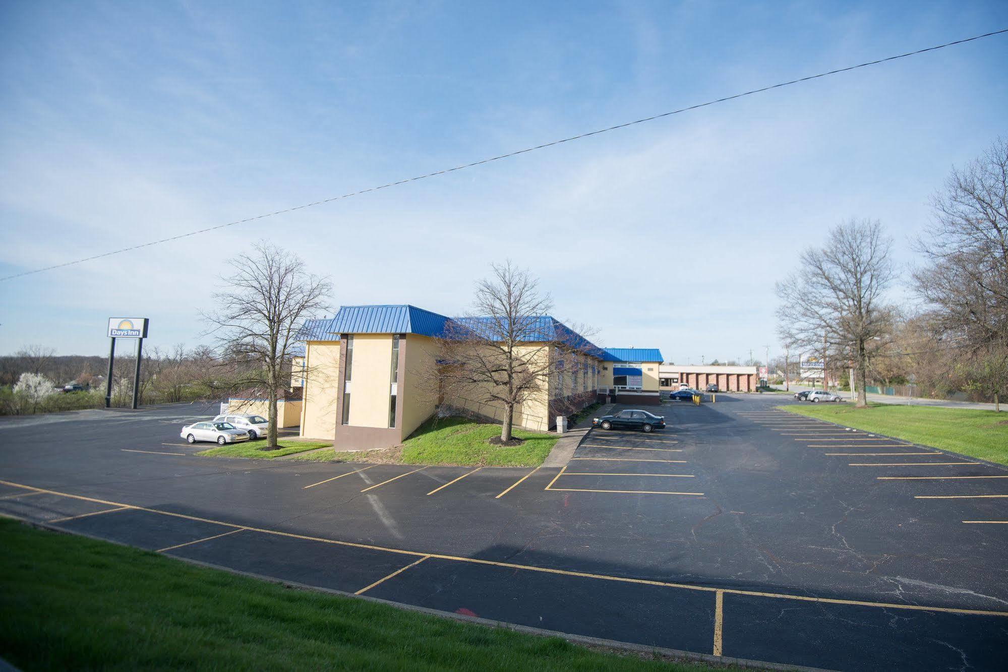 Days Inn By Wyndham Fort Wright Cincinnati Area Zewnętrze zdjęcie
